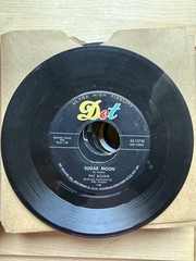 UNTESTED 1950’s Lot Of 20 – 45 RPM Records Without Picture Sleeve