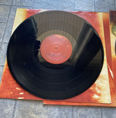 THE CURE-Kiss Me, Kiss Me, Kiss Me Vinyl Record 60737-1