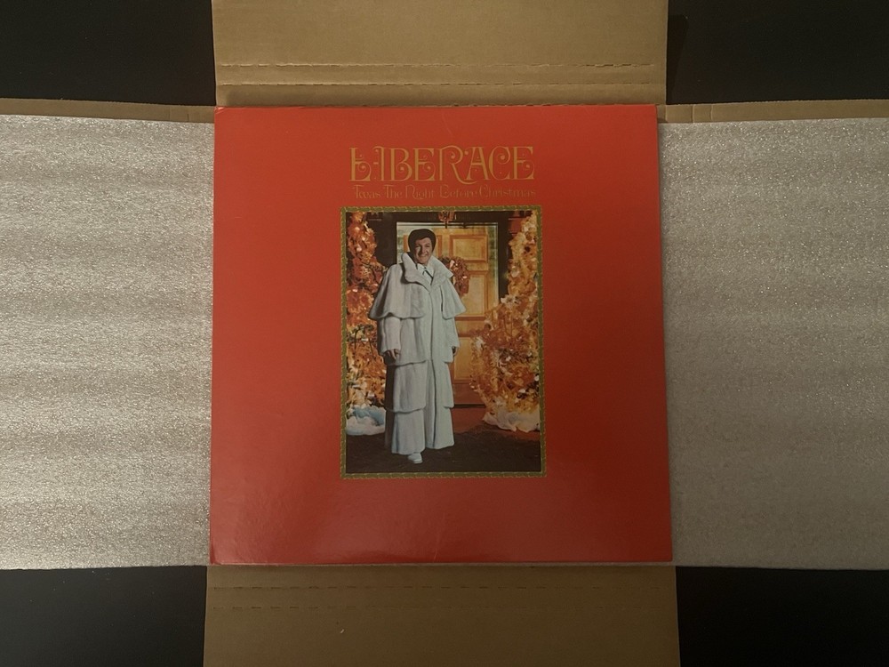 ‘Twas the Night Before Christmas’ Liberace (1979 ~ AVI Records AVL 1027)