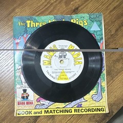 Magic Media The Three Little Pigs 7″ 33 RPM Vinyl Story w/ Book MR-19 1978