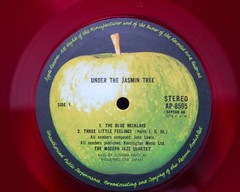 ORIGINAL ALAN ALDRIDGE ART COVER 1969 RED VINYL JT LP THE BEATLES’ APPLE RECORDS