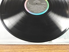 TINA TURNER*PRIVATE DANCER* VINYL LP RECORD IS EXCELLENT CAPITOL ST-12330 EX/VG