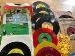 Vtg Vinyl Records Mixed Lot of 70 child records songs stories 1950…