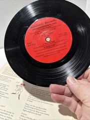 Scholastic Records: AMERICAN SONGS TO SING Record #SCC2745 – 1976 – 33 1/3Rpm