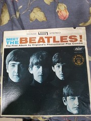 The Beatles ‎~ Meet The Beatles! ~ Vintage LP Apple Records – ST 2047