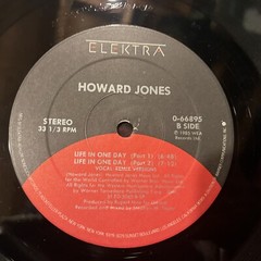 [ROCK/POP]~EXC 12″~HOWARD JONES~Life In One Day~[x3 Mixes]~{1985~ELEKTRA~Issue]