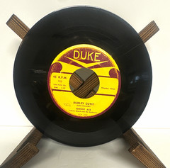 Duke Johnny Ace 7″ Black Vinyl Single 45 RPM Never Let Me Go ACA 2934