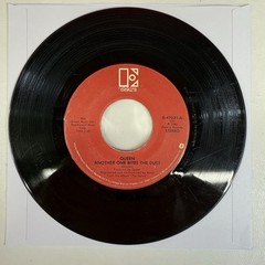 Queen – Another One Bites the Dust / Don’t Try Suicide 7″ 45 RPM Vinyl Single