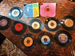 Lot of 11 45rpm Vinyl Records 7” Vintage Gilder, Rodgers, Honey, Commodores Pics
