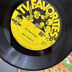 The Three Stooges Meet Cinderella! By Peter Pan Records. 7″-33 1/3 RPM Little LP