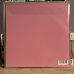 Laufey – Strawberry Matcha Heart-Shaped 7″ Vinyl – Valentine / Lover Girl