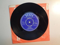 JOHN MAYALL AND BLUESBREAKERS: Crawling Up A Hill-U.K. 7″ 1964 Decca Record Demo