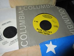 Vintage Lot 45 RPM Records Varied lot (Wb2).