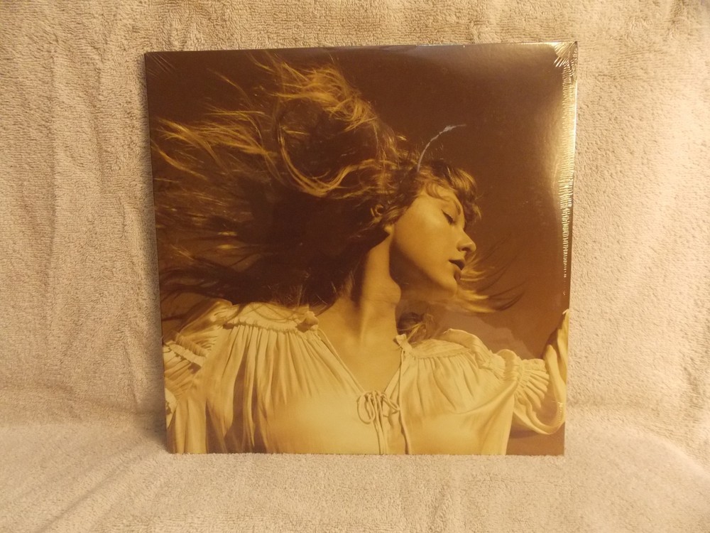 Fearless (Taylor’s Version) by Swift, Taylor (Record, 2021)