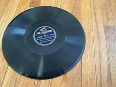 Lot of 81 vintage 1920’s/1930’s 78 rpm phonograph records, various artists