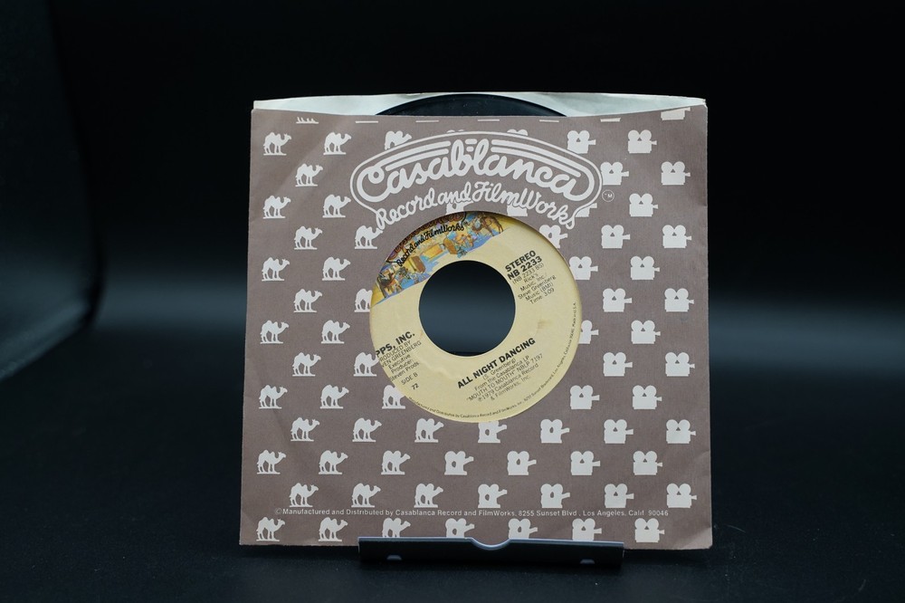LIPPS, INC. – Funkytown / All Night Dancing – 45 RPM 7″ Record 1979 FUNKY TOWN