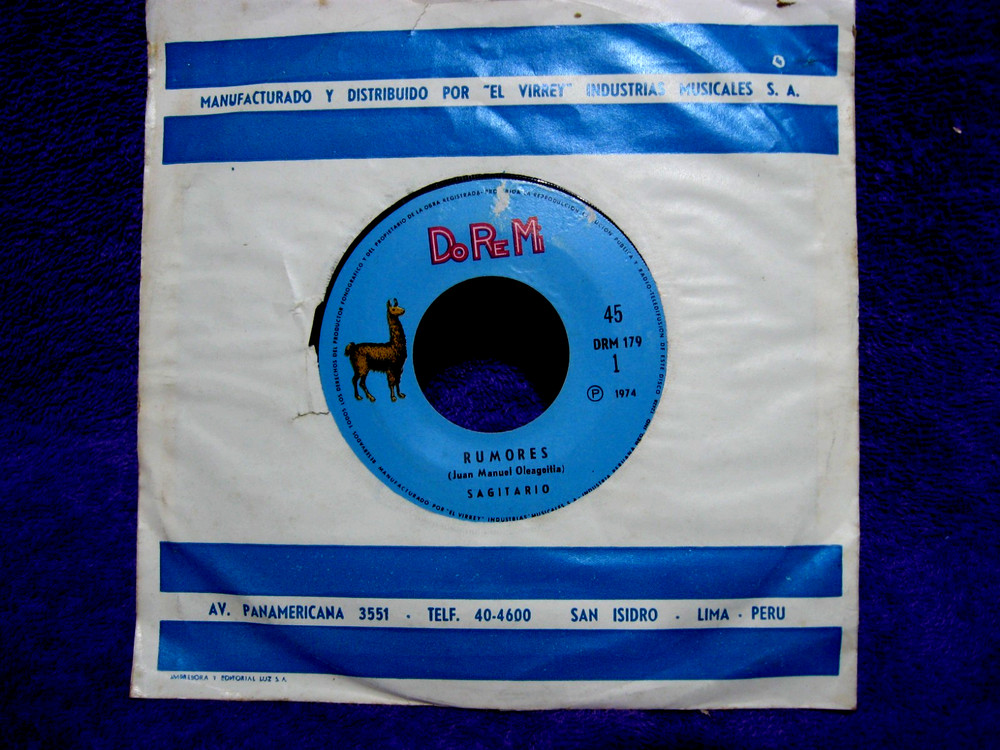 SAGITARIO 1974 Latin Pop Rock 45 DO RE MI Label “RUMORES” from PERU NMINT Vinyl