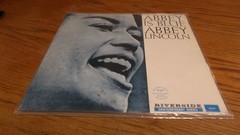 ABBEY LINCOLN – ABBEY IS BLUE – RIVERSIDE RECORDS – JAZZ LP RLP-1153 Near mint