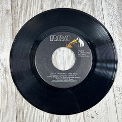 Hank Snow – I’m Moving On 7″ Single Record RCA Gold Standard Country 45 RPM
