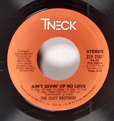 The Isley Brothers – It’s A Disco Night (Rock Don’t Stop) 45 RPM (VG) ZS92287