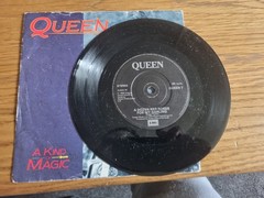 Queen – A Kind Of Magic 7″ Single 1986 Highlander EMI Records QUEEN 7