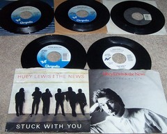 Lot of (5) Huey Lewis & The News 45 RPM Vinyl Records & Picture Slvs – Excellent