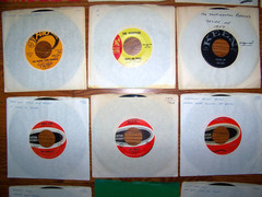 SOUL ESTATE COLLECTION LOT OF 26 -1950’s – 1960’s – 45 RPM RECORDS – ALL LISTED