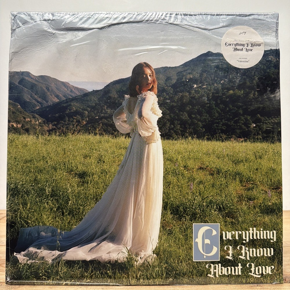 NEW SEALED Laufey EVERYTHING I KNOW ABOUT LOVE – CREAM Vinyl VALENTINE *DAMAGED*
