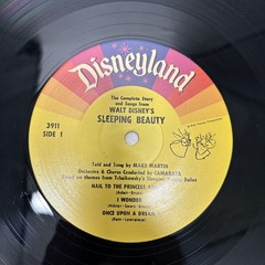 Walt Disney’s “SLEEPING BEAUTY” Told & Sung by Mary Martin – Disneyland LP/Book