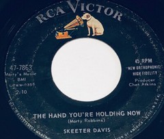 Skeeter Davis The Hand You’re Holding Now / Someday Someday 45 RPM Record 232D6