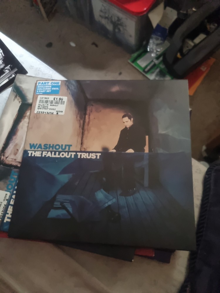 The Fallout Trust – Washout 7” Limited Edition Blue Vinyl NM UK Press 1/2
