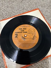 Lillian Hoban First Edition Mr. Pig and Sonny Too 2×7″ Vinyl 33 RPM 178 English