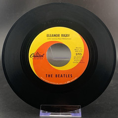 BEATLES – YELLOW SUBMARINE – ELEANOR RIGBY – Capitol 5715 45 RPM w/ PS NM! 1966
