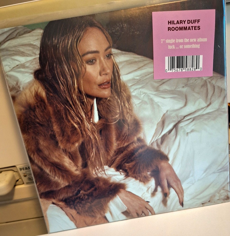 HILARY DUFF roommates 7″ Cream white vinyl Brand new Luck or something Pop music