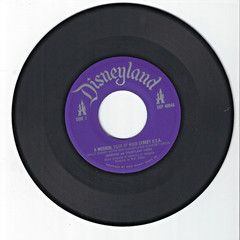 VTG 45 RPM Record 1956 Walt Disney Disneyland Main Street USA Musical Tour HTF