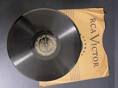 RARE Fred Mueller 78RPM Shellac Weggis Zua / Lustiger Bua Victor Scroll Label