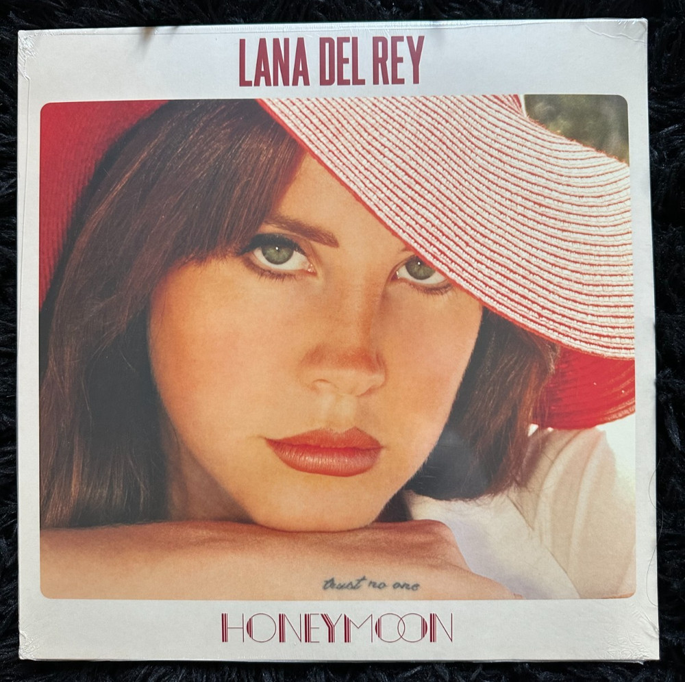 Lana Del Rey Honeymoon Red Vinyl COLLECTIBLE Grade. AMAZING CONDITION!