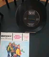 Santa Claus is Coming to Town 45 RPM Benny and His Pal Joe OBrien 1963 UA Record
