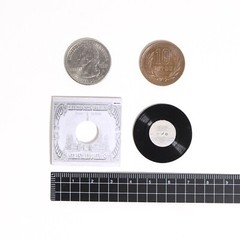 MINIATURE VINYL – HIPHOP RNB – VARIOUS TITLES Exquisite miniatures made by Japan