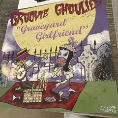 Groovy Ghoulies Graveyard Girlfriend 45” also Trick or treat Deviltown LK 186