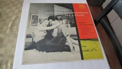 VINTAGE 1956 VINYL RECORD ALBUM TITLED FOR YOUNG MODERNS IN LOVE BY SAM DONAHUE