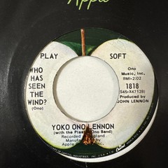 9 ORIG. WHITE RIM NEW APPLE JOHN LENNON 45s INSTANT KARMA BLACK APPLE SLEEVES