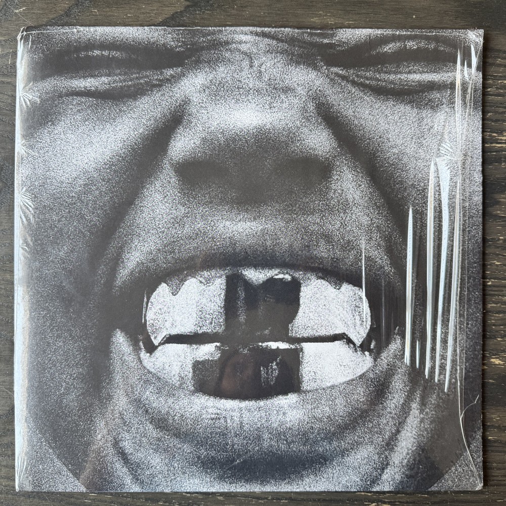 Ye – Bully LP, Album YZY, Gamma. 2026 Electronic, Hip Hop, Funk / Soul none