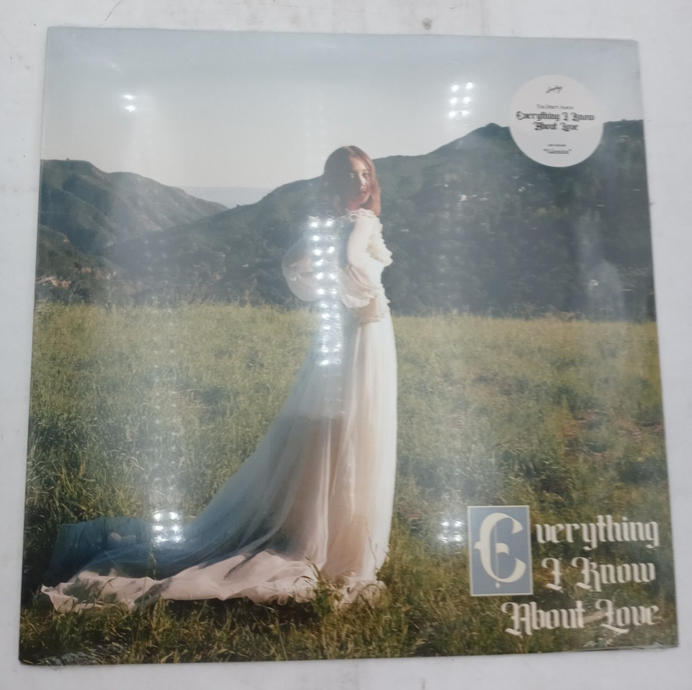 Laufey – Everything I Know About Love – Vinyl LP *Sealed*