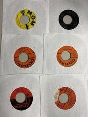 100 Random 7’ Records