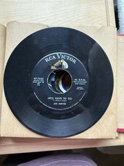 UNTESTED 1950’s Lot Of 20 – 45 RPM Records Without Picture Sleeve
