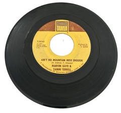 Marvin Gaye Ain’t No Mountain High Enough/Give A Little Love (box33)