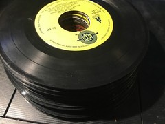 (18) LOT of 7″ NO Sleeve 45 rpm Record original vinyl single art project