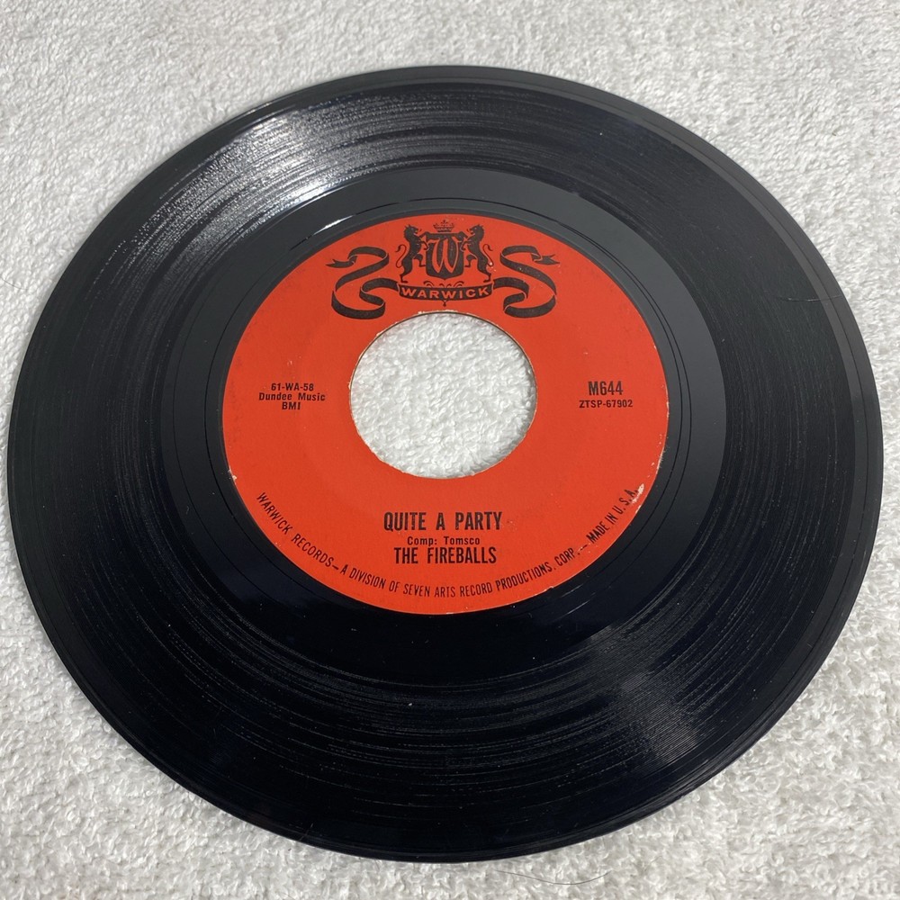 B66 The Fireballs: Quite a Party/ Gunshot, 1961 Warwick Records M644 -Rock 7″ 45