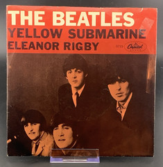 BEATLES – YELLOW SUBMARINE – ELEANOR RIGBY – Capitol 5715 45 RPM w/ PS NM! 1966